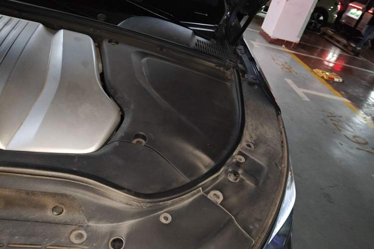 Used BYD Tang New Energy 2022 EV 730KM Luxury Model Engine Bay Left