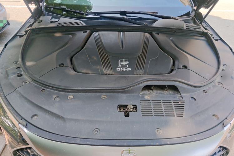 Used BYD Tang New Energy 2022 DM-p 215KM Four-Wheel Drive Flagship Model Engine Bay