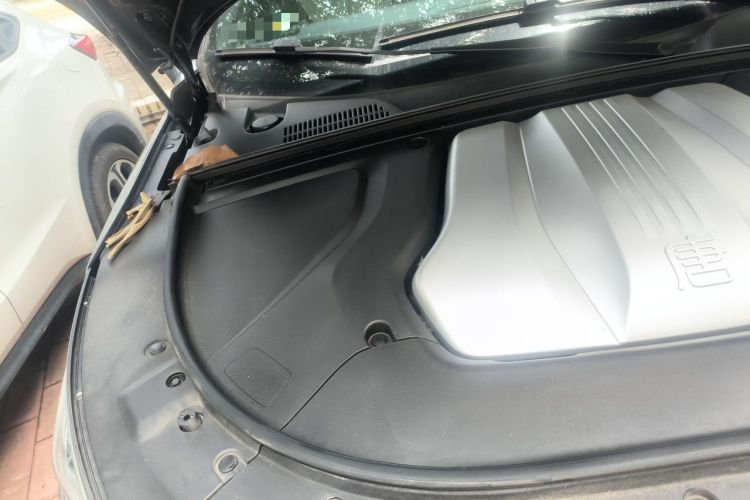 Used BYD Tang New Energy 2022 EV 635 km All-Wheel-Drive Flagship Model Engine Bay Right