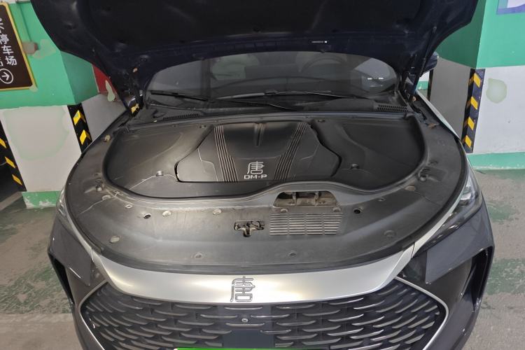 Used BYD Tang New Energy 2022 DM-p 215 km All-Wheel-Drive Deluxe Model Engine Bay