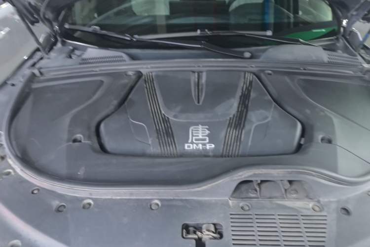 Used BYD Tang New Energy 2022 DM-p 215KM Four-Wheel Drive Flagship Model Engine Bay