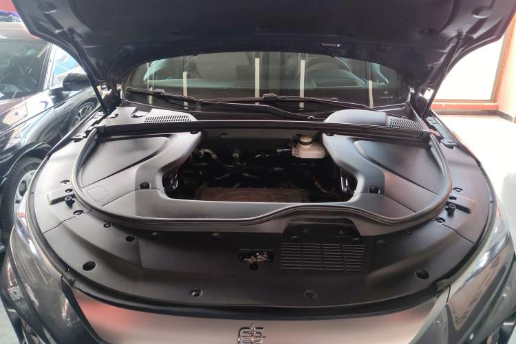 Used BYD Tang New Energy 2022 EV 635 km All-Wheel-Drive Flagship Model Engine Bay