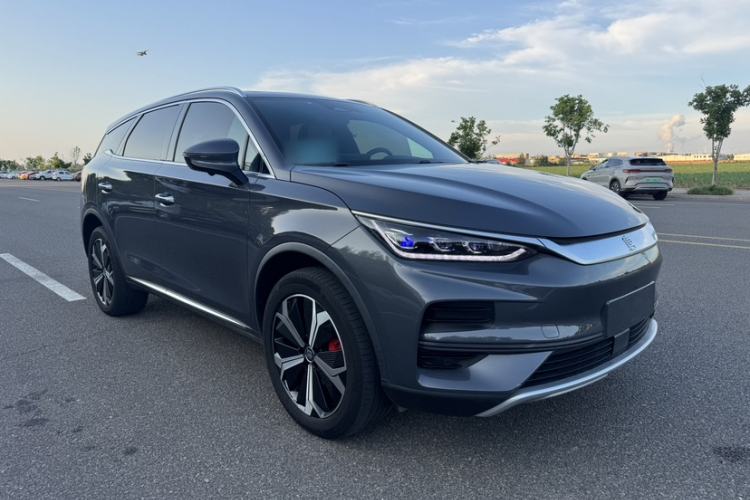 Used BYD Tang New Energy 2022 EV 730KM Luxury Model Exterior 5