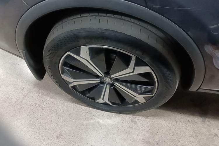 Used BYD Tang New Energy 2022 EV 730KM Luxury Model Exterior 5