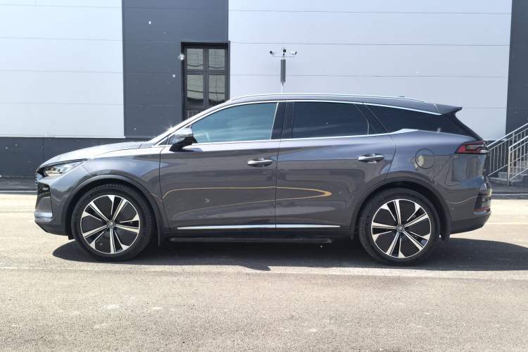 Used BYD Tang New Energy 2022 DM-p 215KM Four-Wheel Drive Flagship Model Exterior 7