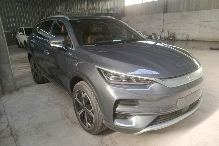 Used BYD Tang New Energy 2022 EV 730KM Luxury Model Front Right 45 Deg