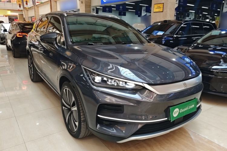 Used BYD Tang New Energy 2022 EV 635 km All-Wheel-Drive Flagship Model Front Right 45 Deg