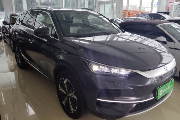 Used BYD Tang New Energy 2022 EV 600KM Luxury Model Front Right 45 Deg