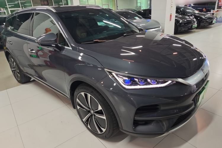 Used BYD Tang New Energy 2022 EV 635 km All-Wheel-Drive Flagship Model Front Right 45 Deg