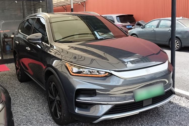 Used BYD Tang New Energy 2022 EV 730KM Luxury Model Front Right 45 Deg