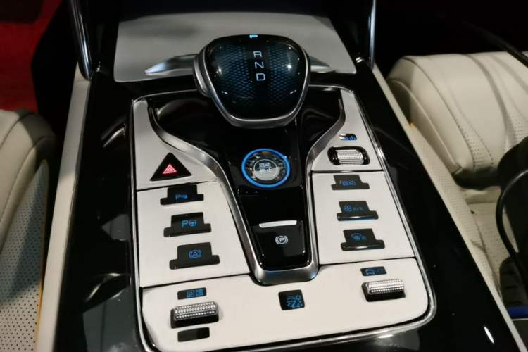 Used BYD Tang New Energy 2022 EV 635 km All-Wheel-Drive Flagship Model Gear Lever
