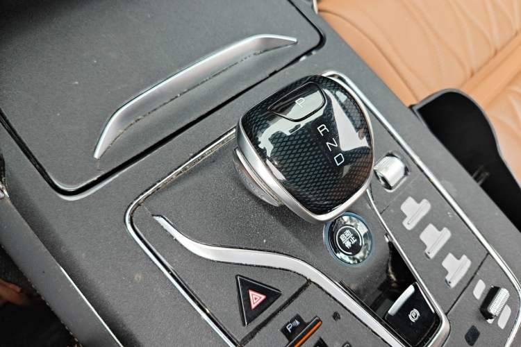 Used BYD Tang New Energy 2022 DM-i 252km Luxury Model Gear Lever