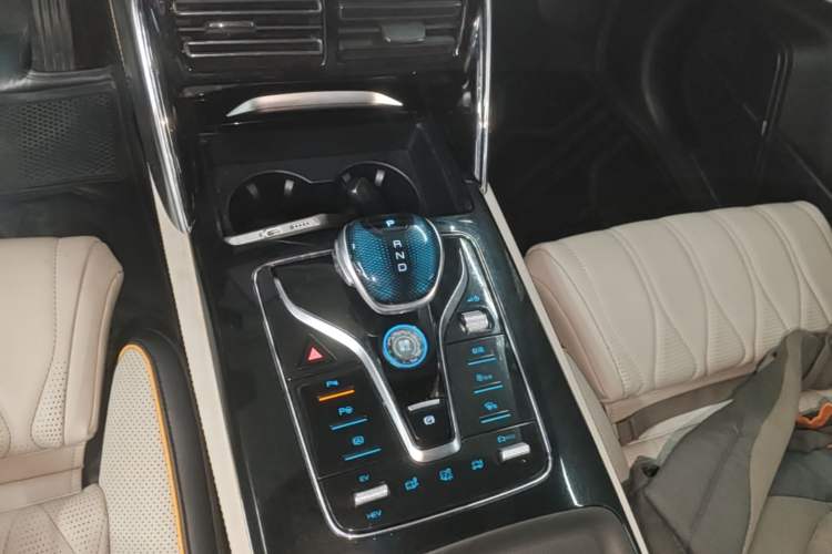 Used BYD Tang New Energy 2022 DM-p 215KM Four-Wheel Drive Flagship Model Gear Lever