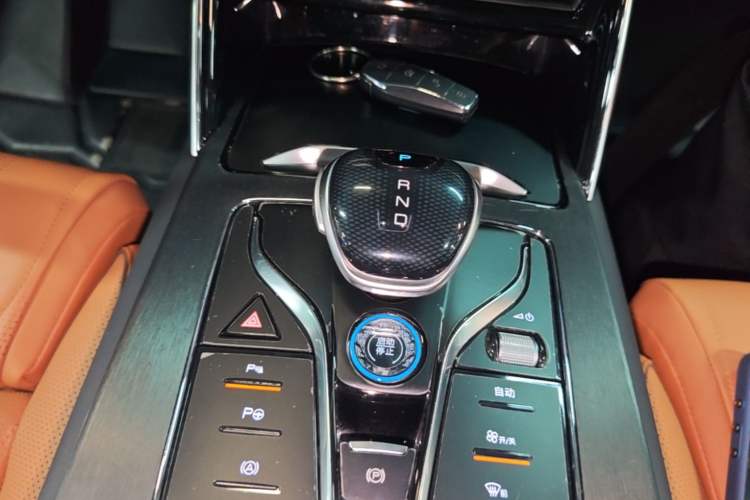 Used BYD Tang New Energy 2022 EV 635 km All-Wheel-Drive Flagship Model Gear Lever