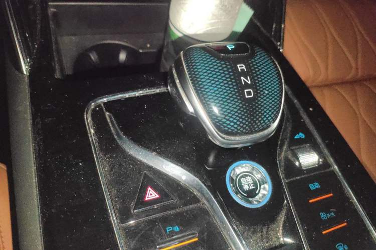Used BYD Tang New Energy 2022 DM-p 215KM Four-Wheel Drive Flagship Model Gear Lever
