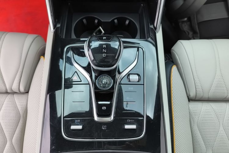 Used BYD Tang New Energy 2022 EV 730KM Luxury Model Gear Lever