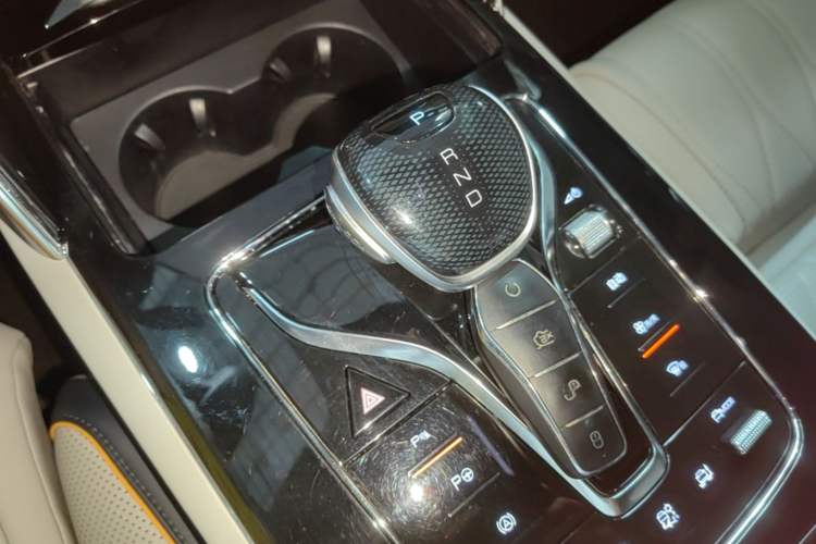 Used BYD Tang New Energy 2022 DM-p 215KM Four-Wheel Drive Flagship Model Gear Lever