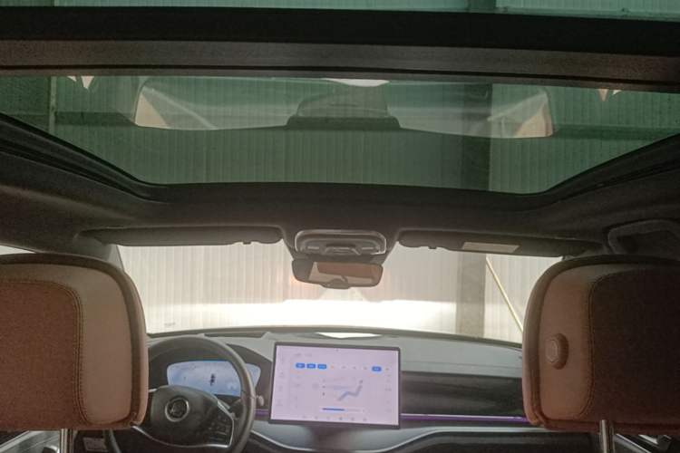 Used BYD Tang New Energy 2022 EV 730KM Luxury Model Headliner