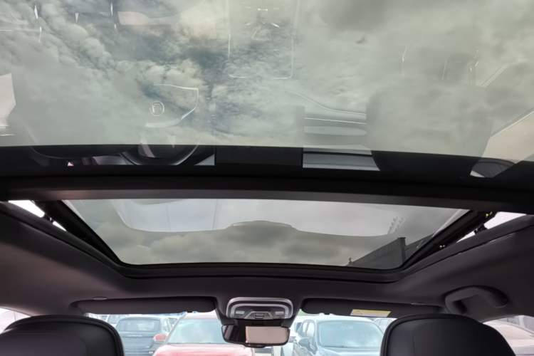 Used BYD Tang New Energy 2022 EV 730KM Luxury Model Headliner