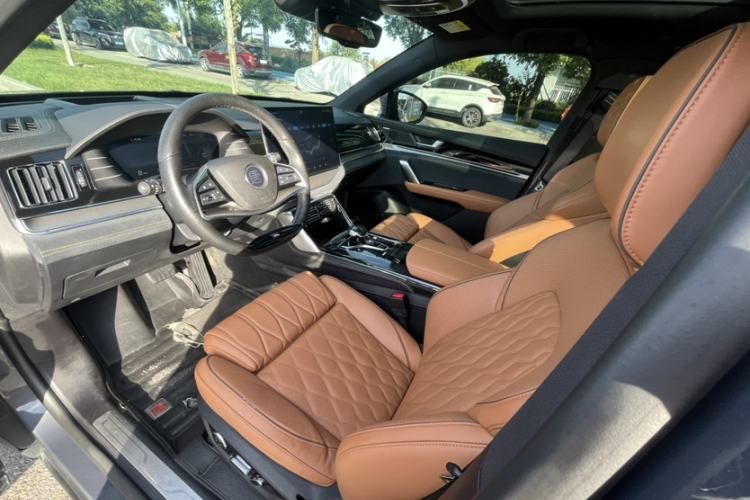 Used BYD Tang New Energy 2022 DM-p 215KM Four-Wheel Drive Flagship Model Interior 4