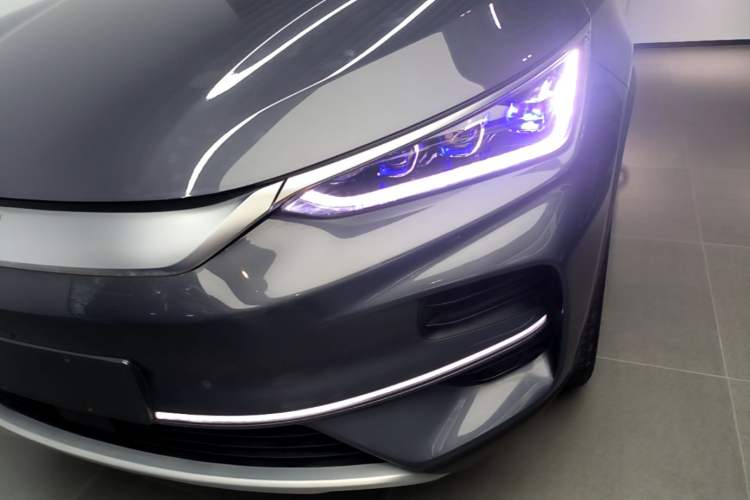 Used BYD Tang New Energy 2022 EV 600KM Luxury Model Left Front Headlight