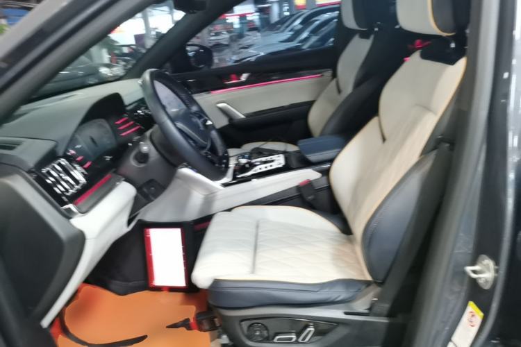 Used BYD Tang New Energy 2022 EV 635 km All-Wheel-Drive Flagship Model Left Front Seat