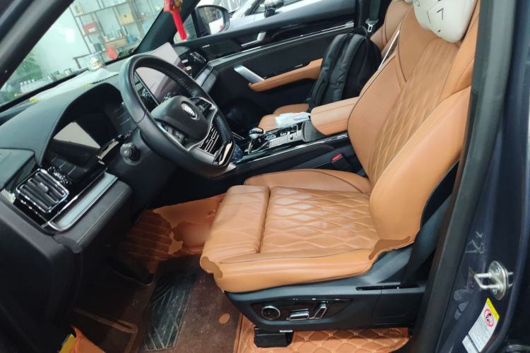 Used BYD Tang New Energy 2022 DM-p 215 km All-Wheel-Drive Deluxe Model Left Front Seat