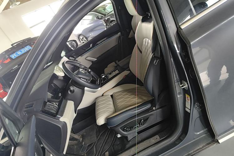 Used BYD Tang New Energy 2022 EV 730KM Luxury Model Left Front Seat
