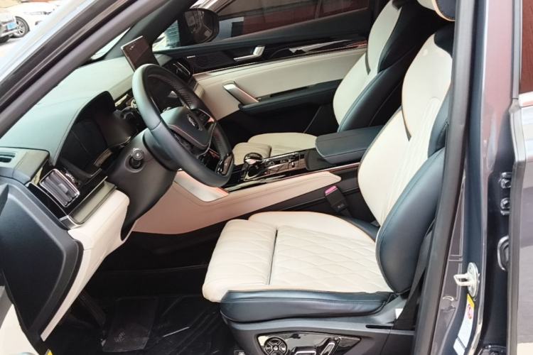 Used BYD Tang New Energy 2022 EV 730KM Luxury Model Left Front Seat