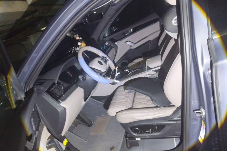 Used BYD Tang New Energy 2022 EV 730KM Luxury Model Left Front Seat