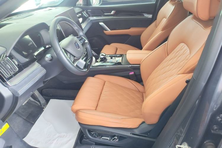 Used BYD Tang New Energy 2022 EV 730KM Luxury Model Left Front Seat