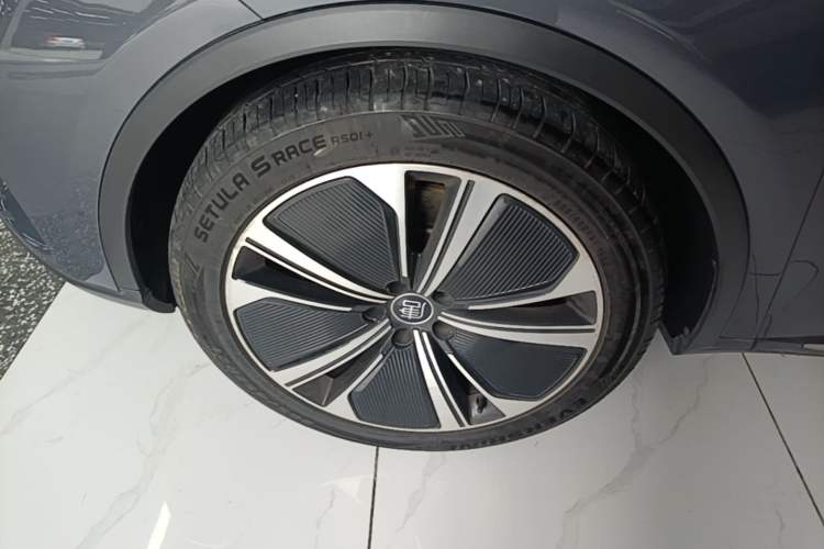Used BYD Tang New Energy 2022 EV 635 km All-Wheel-Drive Flagship Model Left Front Wheel Hub