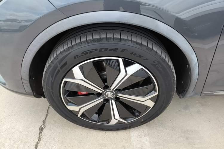 Used BYD Tang New Energy 2022 EV 730KM Luxury Model Left Front Wheel Hub