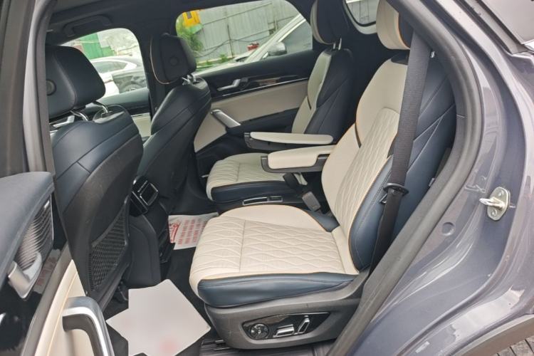 Used BYD Tang New Energy 2022 EV 600KM Luxury Model Left Rear Seat