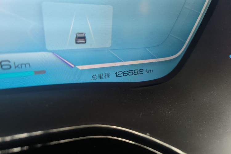 Used BYD Tang New Energy 2022 EV 635 km All-Wheel-Drive Flagship Model Odometer Close Up