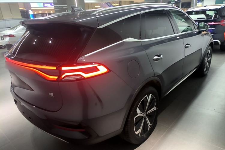 Used BYD Tang New Energy 2022 EV 600KM Luxury Model Rear Right 45 Deg