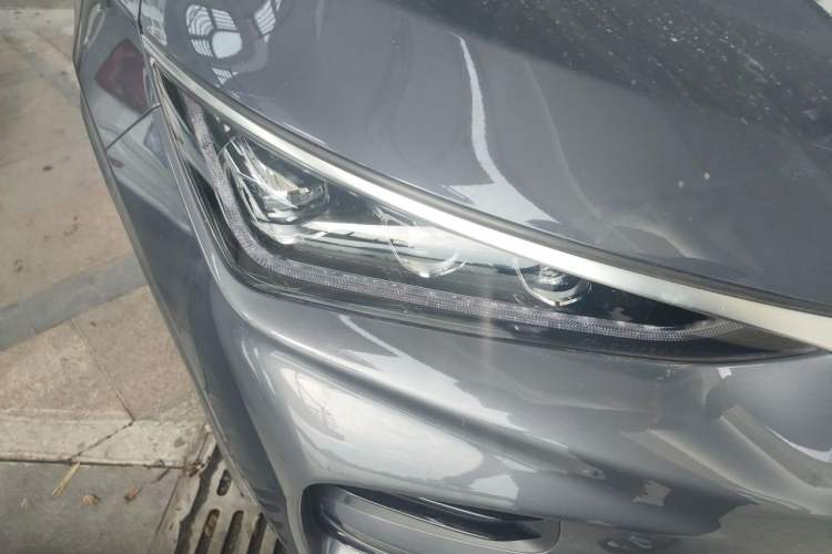 Used BYD Tang New Energy 2022 EV 635 km All-Wheel-Drive Flagship Model Right Front Headlight