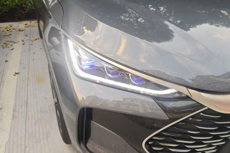 Used BYD Tang New Energy 2022 DM-p 215KM Four-Wheel Drive Flagship Model Right Front Headlight