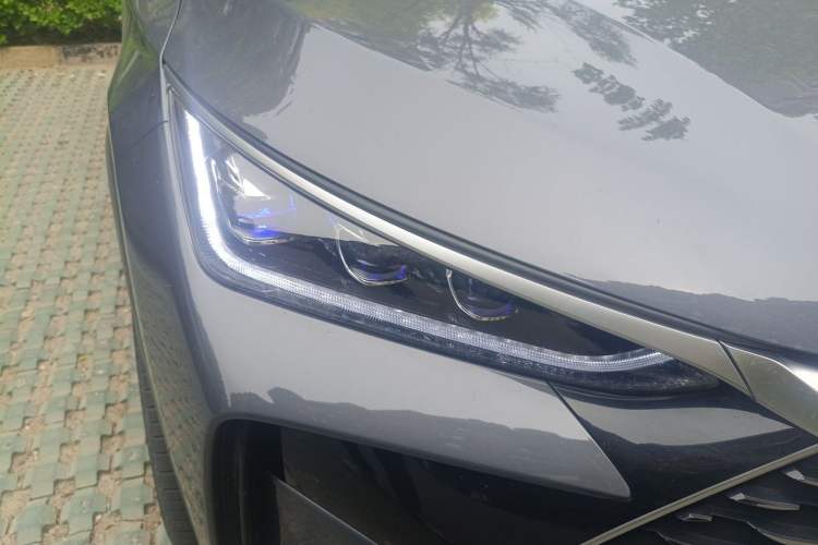 Used BYD Tang New Energy 2022 DM-p 215KM Four-Wheel Drive Flagship Model Right Front Headlight