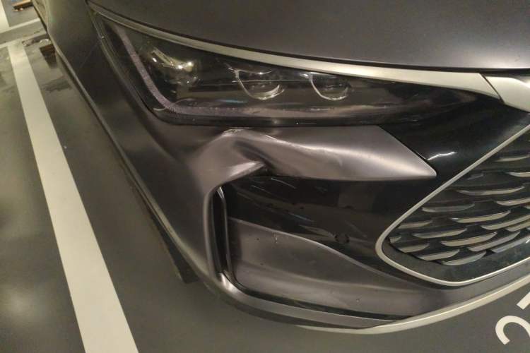 Used BYD Tang New Energy 2022 DM-p 215KM Four-Wheel Drive Flagship Model Right Front Headlight