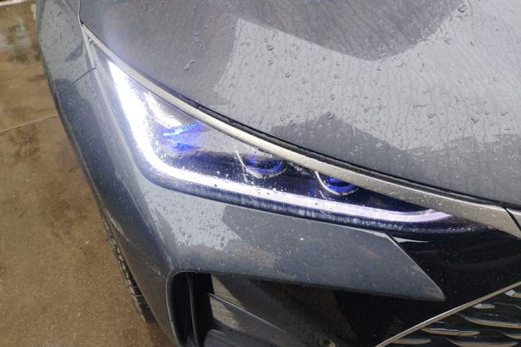 Used BYD Tang New Energy 2022 DM-p 215KM Four-Wheel Drive Flagship Model Right Front Headlight