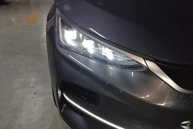 Used BYD Tang New Energy 2022 EV 730KM Luxury Model Right Front Headlight