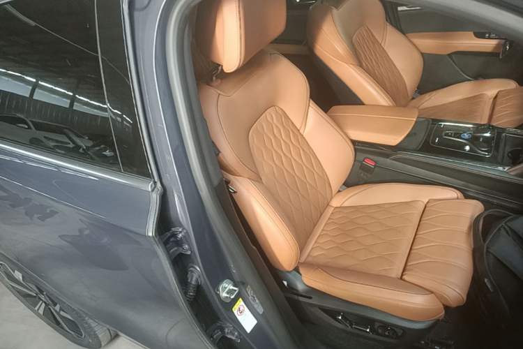Used BYD Tang New Energy 2022 EV 730KM Luxury Model Right Front Seat