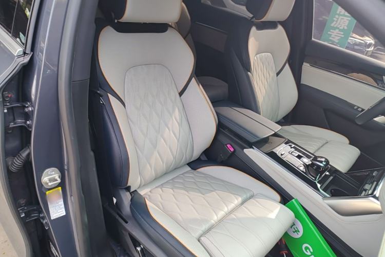 Used BYD Tang New Energy 2022 EV 730KM Luxury Model Right Front Seat