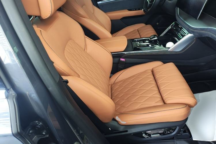 Used BYD Tang New Energy 2022 EV 730KM Luxury Model Right Front Seat
