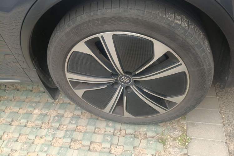 Used BYD Tang New Energy 2022 DM-p 215KM Four-Wheel Drive Flagship Model Right Front Wheel Hub