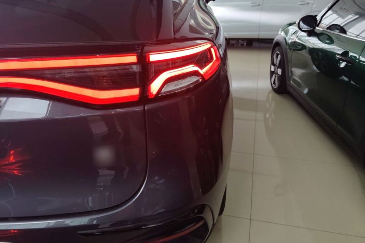 Used BYD Tang New Energy 2022 EV 600KM Luxury Model Right Rear Taillight