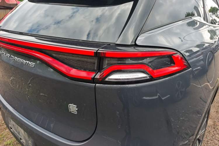 Used BYD Tang New Energy 2022 EV 600KM Luxury Model Right Rear Taillight