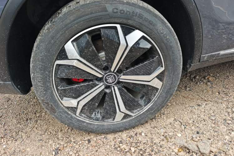 Used BYD Tang New Energy 2022 EV 600KM Luxury Model Right Rear Wheel Hub