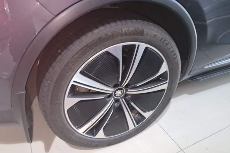 Used BYD Tang New Energy 2022 DM-p 215KM Four-Wheel Drive Flagship Model Right Rear Wheel Hub